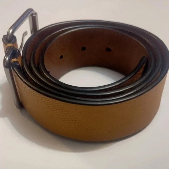 Authentic Burberry camel unisetrendy stylish leather silver buckle detail 39 - Picture 2 of 4